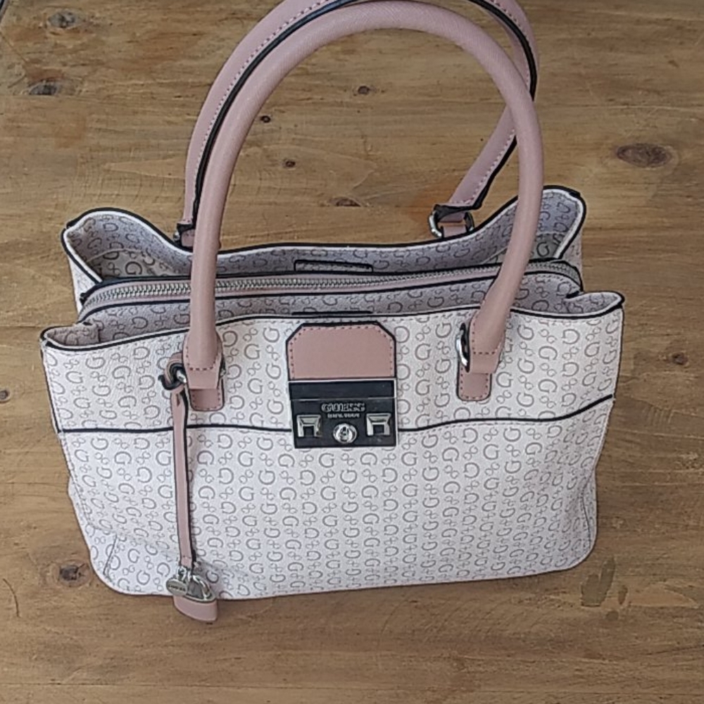 Guess purse nude pink